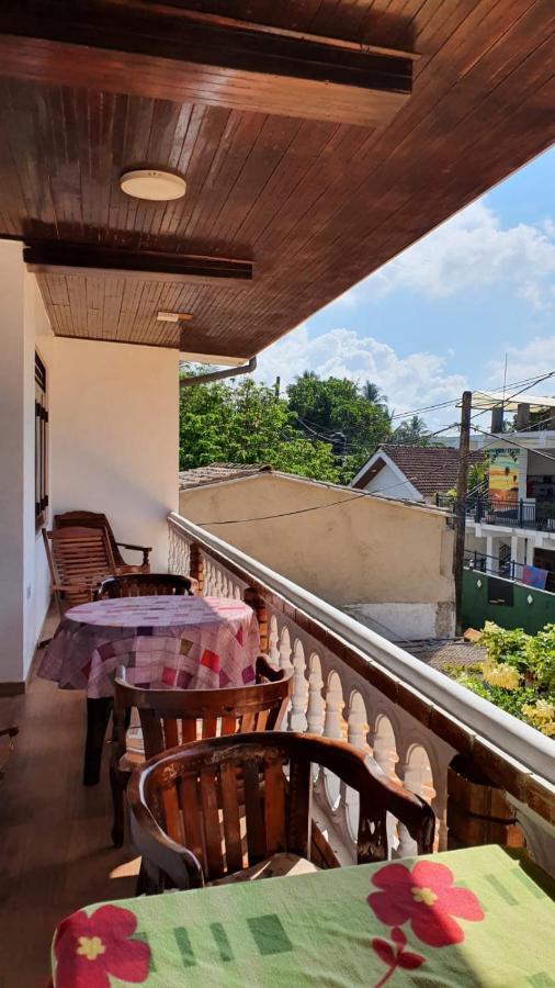 Guesthouse Kind And Love Hikkaduwa Dış mekan fotoğraf