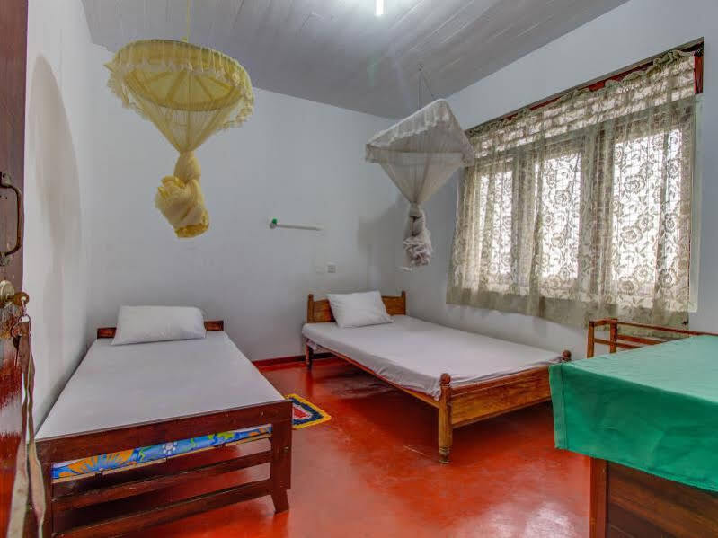 Guesthouse Kind And Love Hikkaduwa Dış mekan fotoğraf